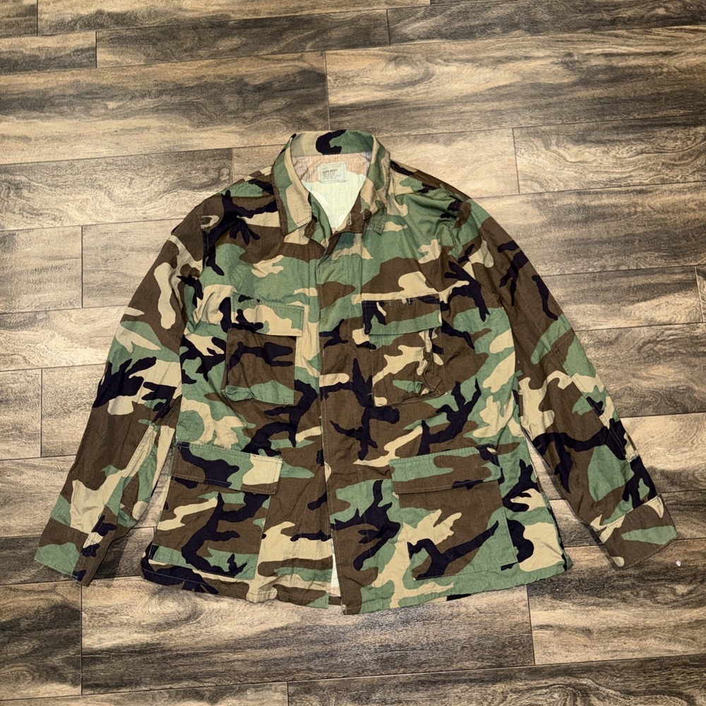 Vintage US Military M81 Woodland Camo BDU (Battle Dress Uniform) Jacket Men's XL